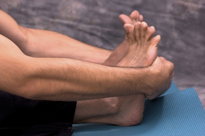 Stretching the Feet After a Run